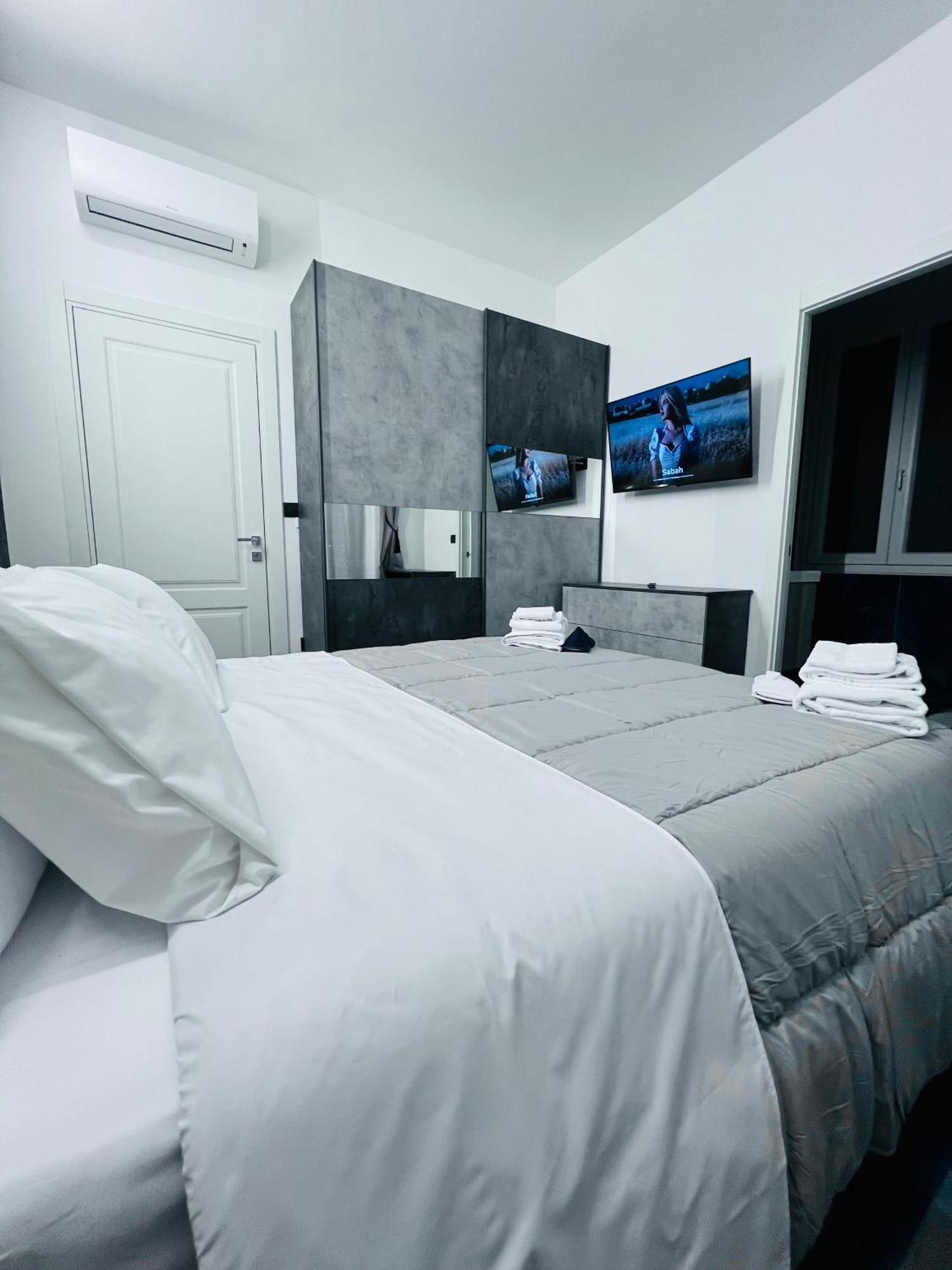 Seven Nights Bologna Bed & Breakfast Exterior foto